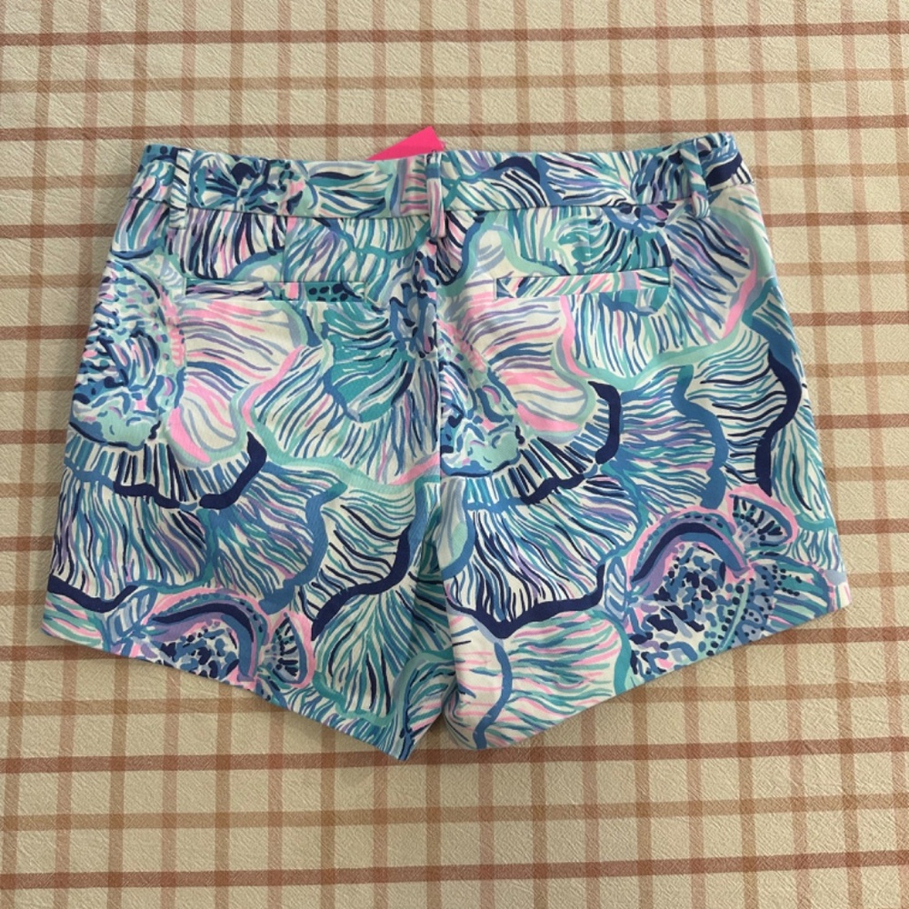 NWT Lilly Pulitzer Callahan Stretch Shorts - Bermuda Blue – Fishful Thinking - 8 - Picture 5 of 6